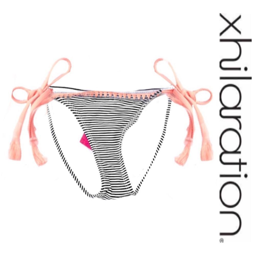 🍍3/$15🍍 Xhilaration String Bikini Bottoms